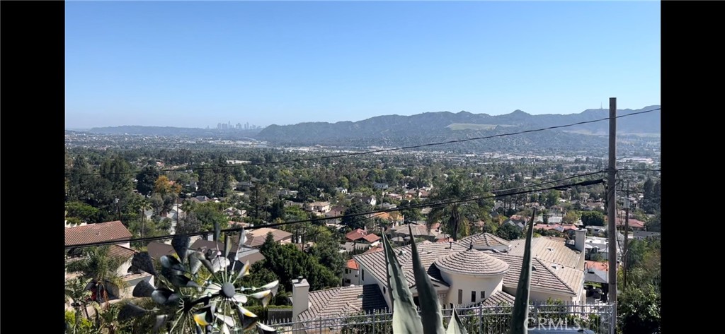 1004 La Rambla Drive