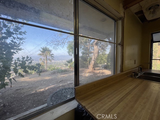 1004 La Rambla Drive