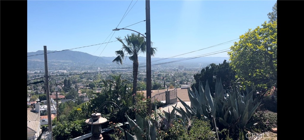 1004 La Rambla Drive