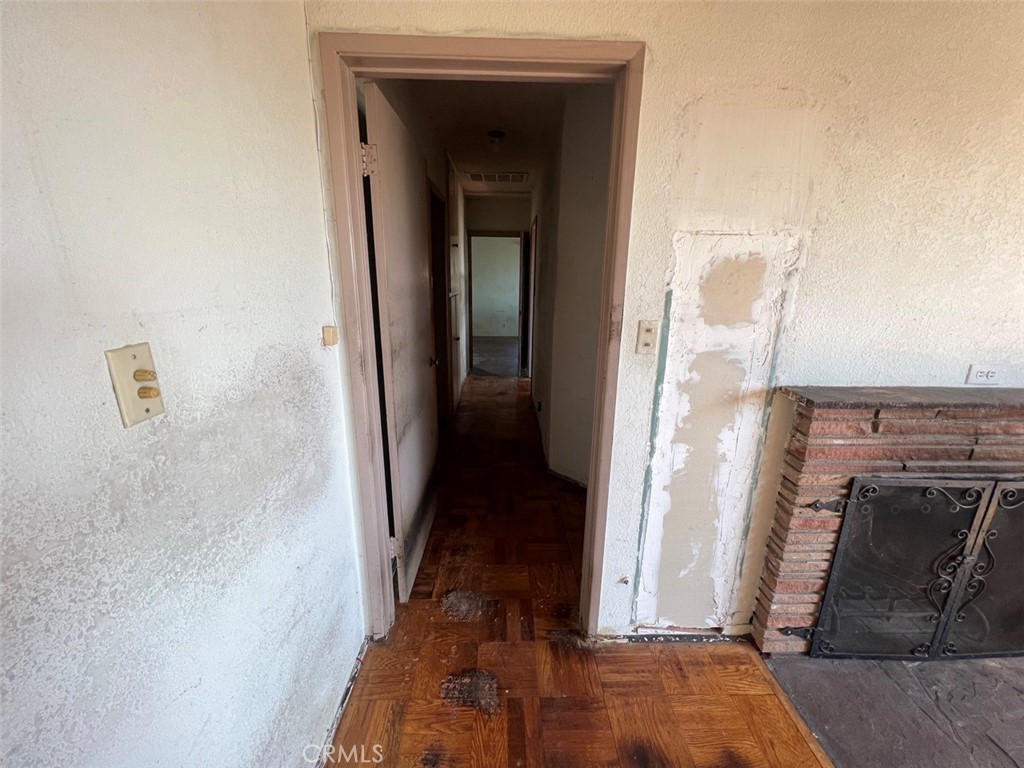 1004 La Rambla Drive