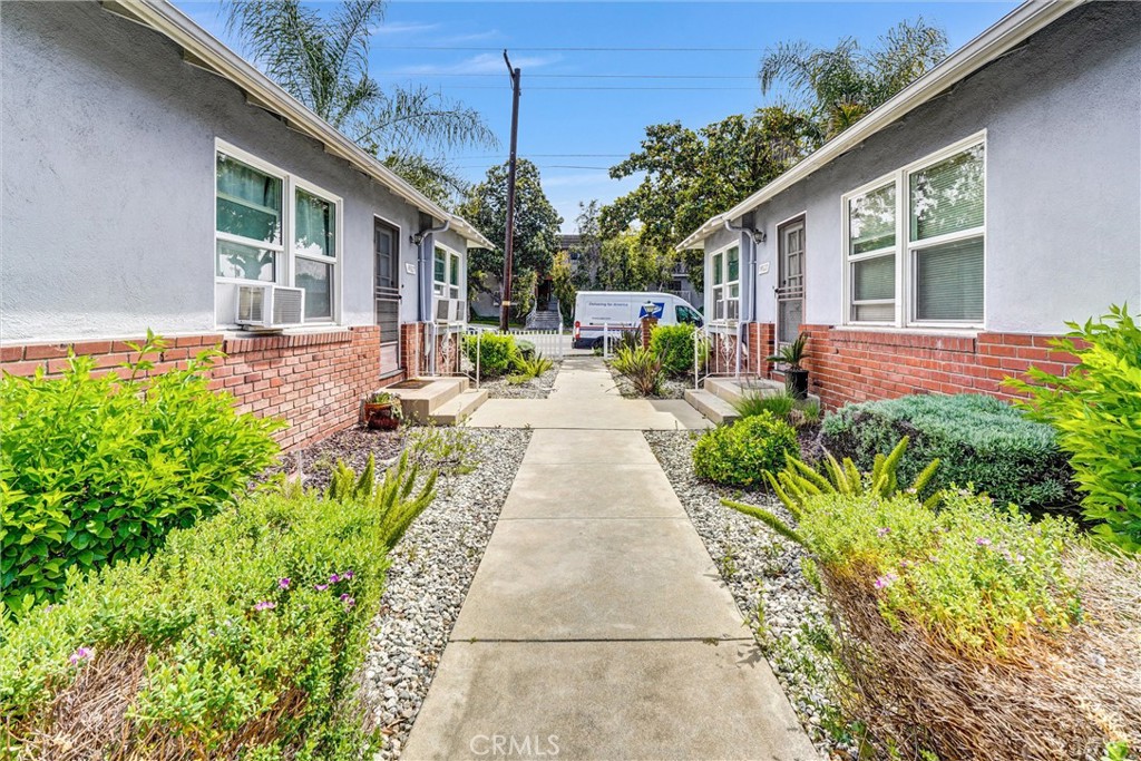14821 Burbank