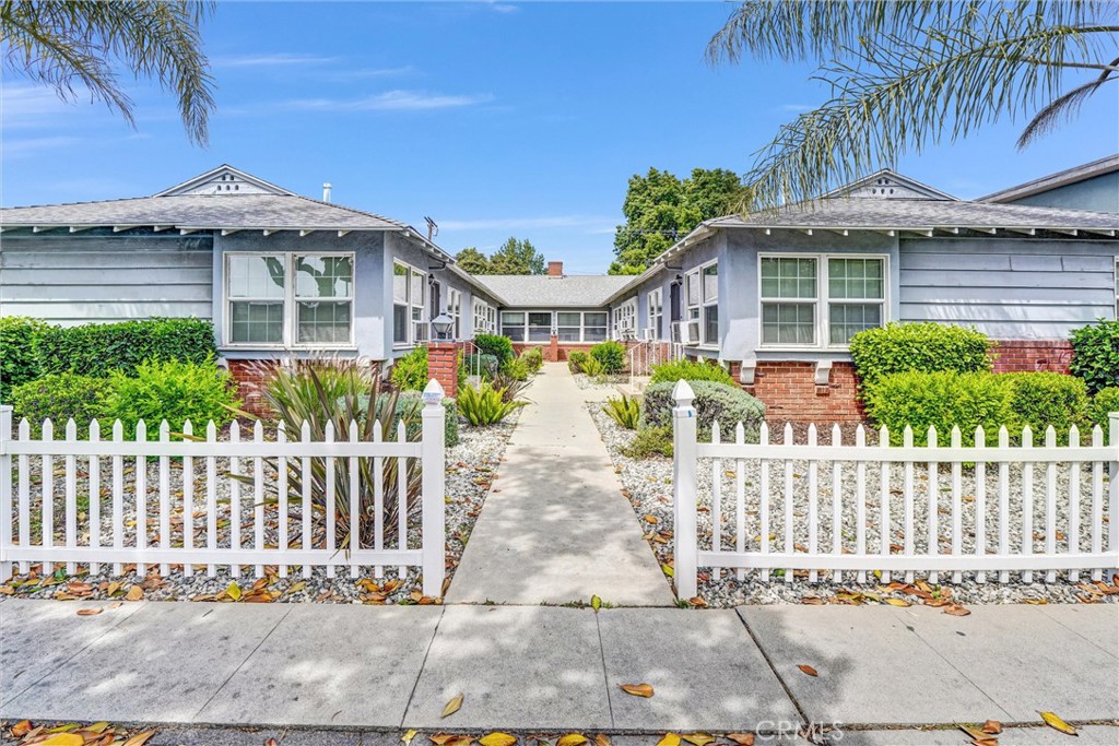 14821 Burbank