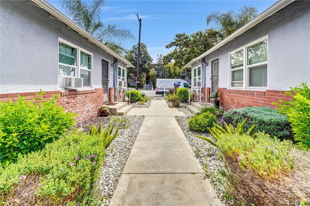 14821 Burbank