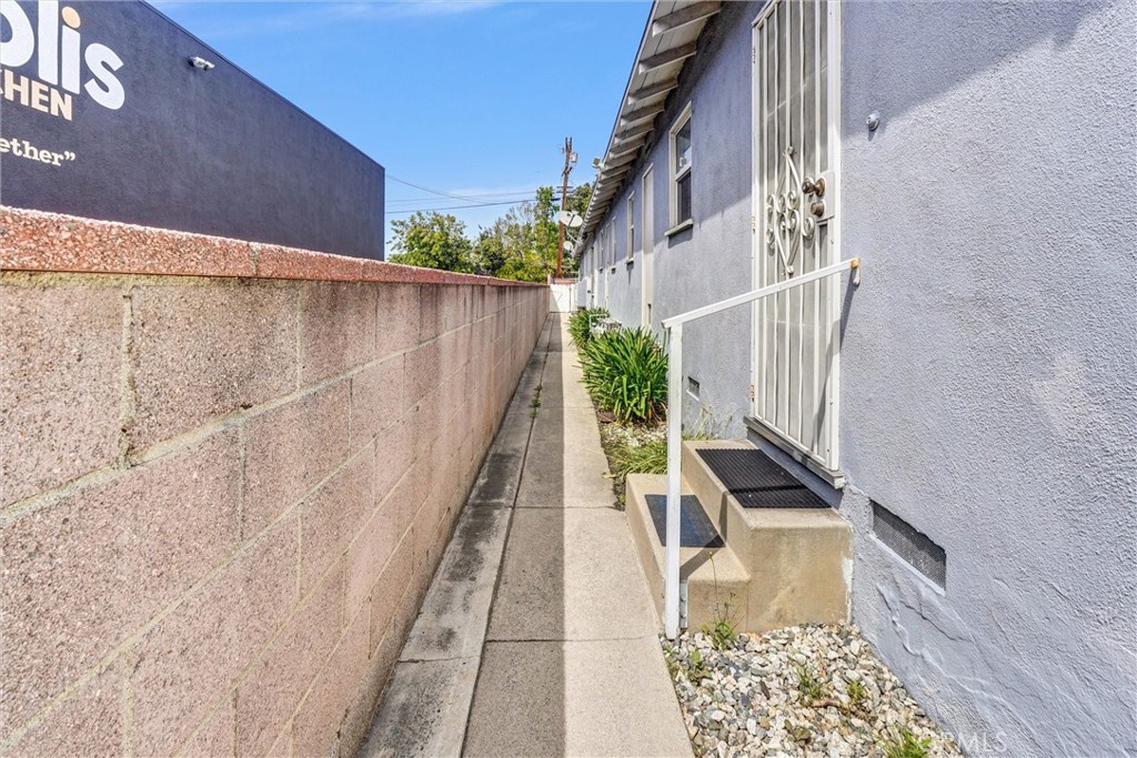 14821 Burbank