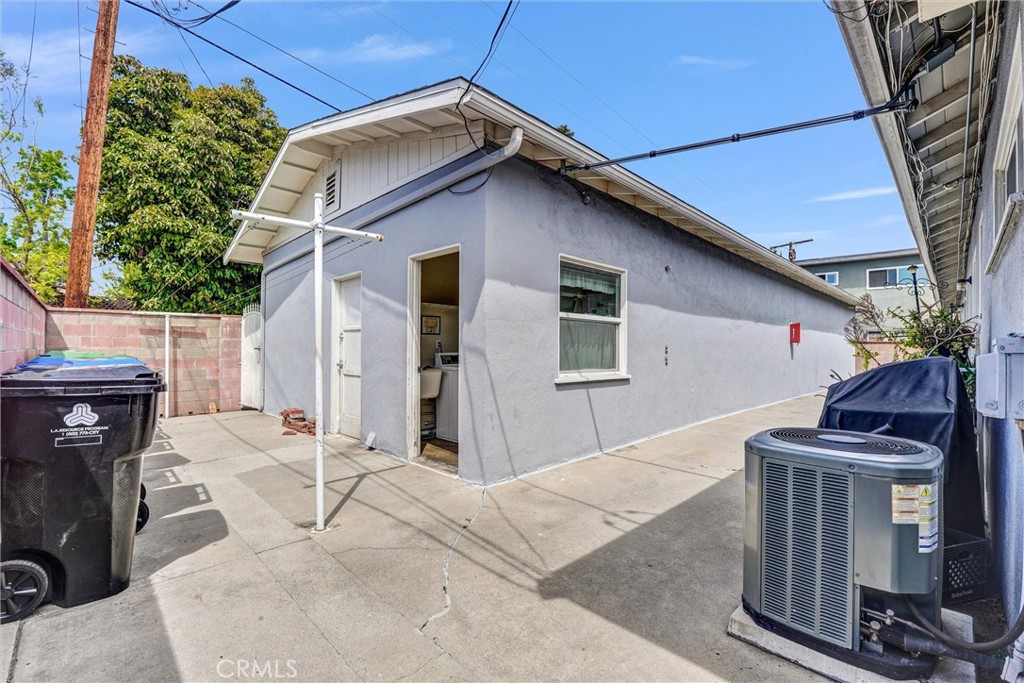 14821 Burbank