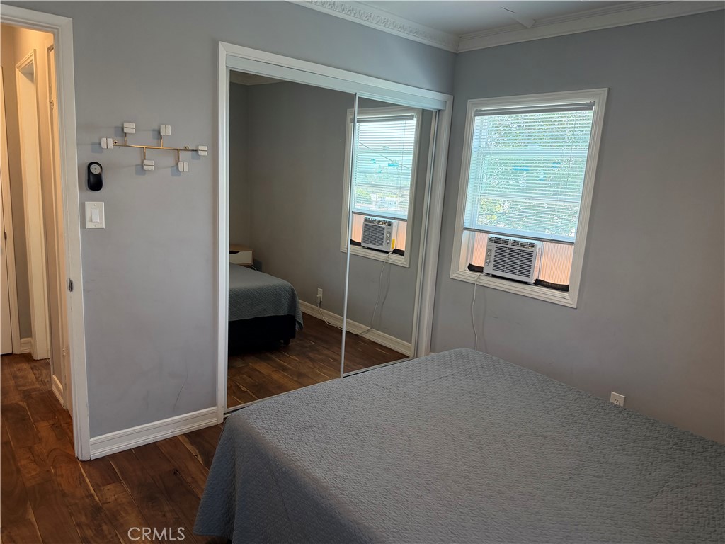 2244 W Adams Boulevard 6