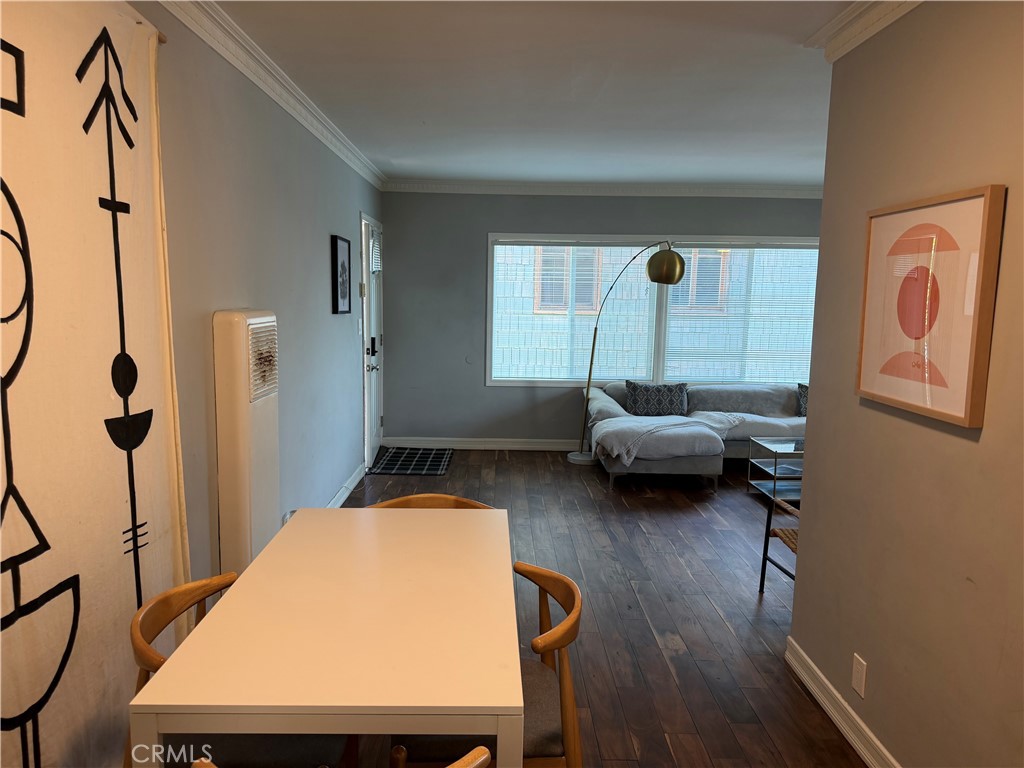 2244 W Adams Boulevard 6