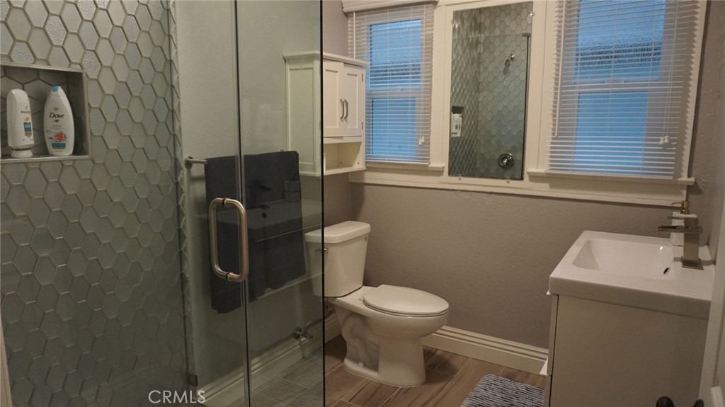 5433 HAROLD Way