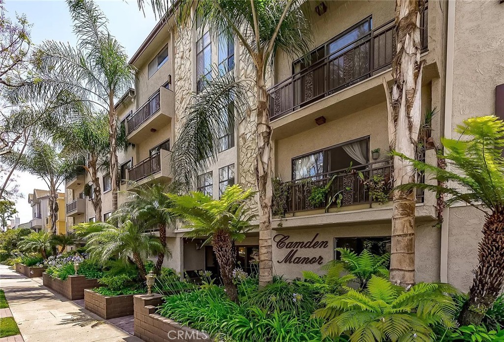 1415 Camden Avenue 405