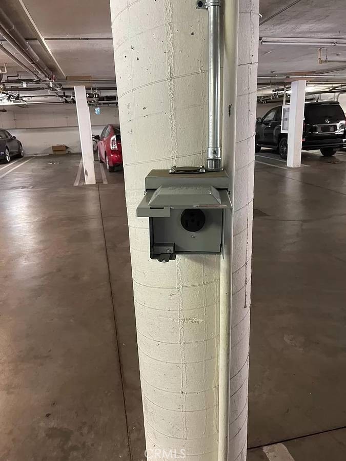 1415 Camden Avenue 405