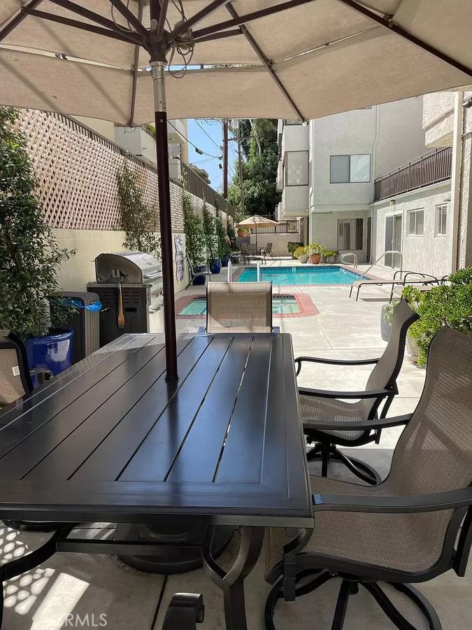 1415 Camden Avenue 405