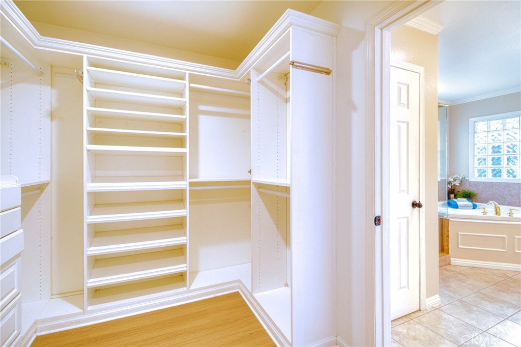 1404 N Euclid Avenue