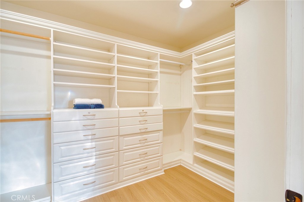 1404 N Euclid Avenue