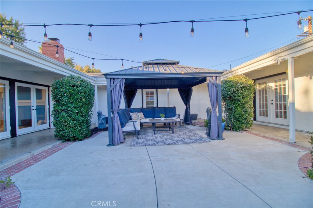 1404 N Euclid Avenue