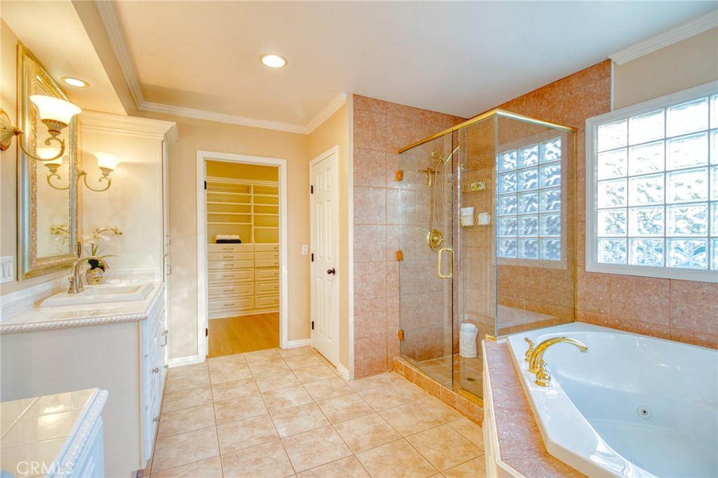 1404 N Euclid Avenue