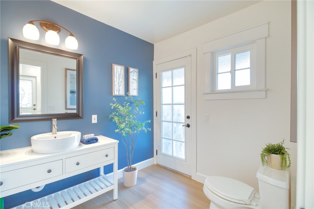 1404 N Euclid Avenue