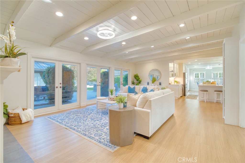 1404 N Euclid Avenue