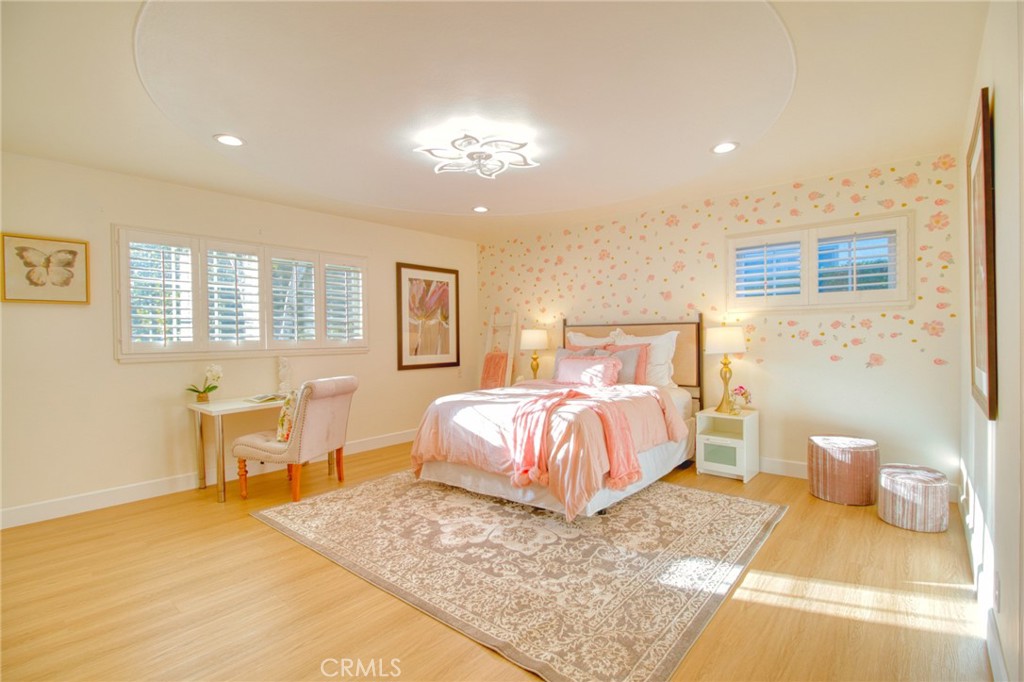 1404 N Euclid Avenue