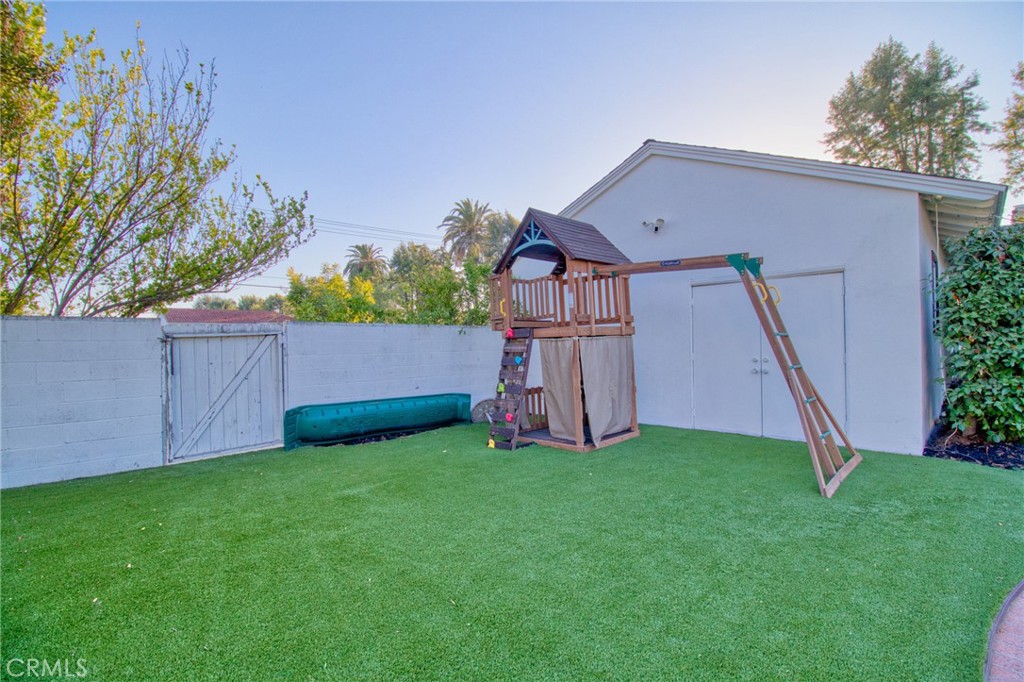 1404 N Euclid Avenue