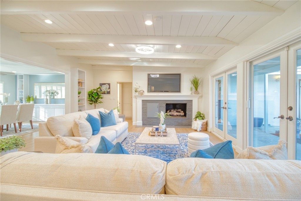 1404 N Euclid Avenue