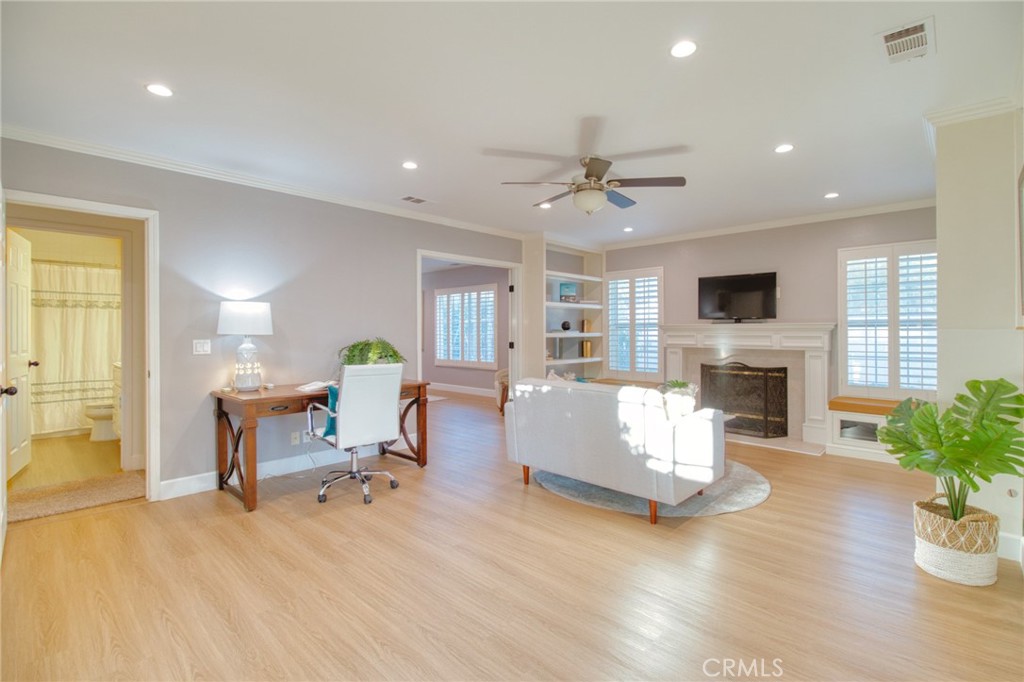 1404 N Euclid Avenue