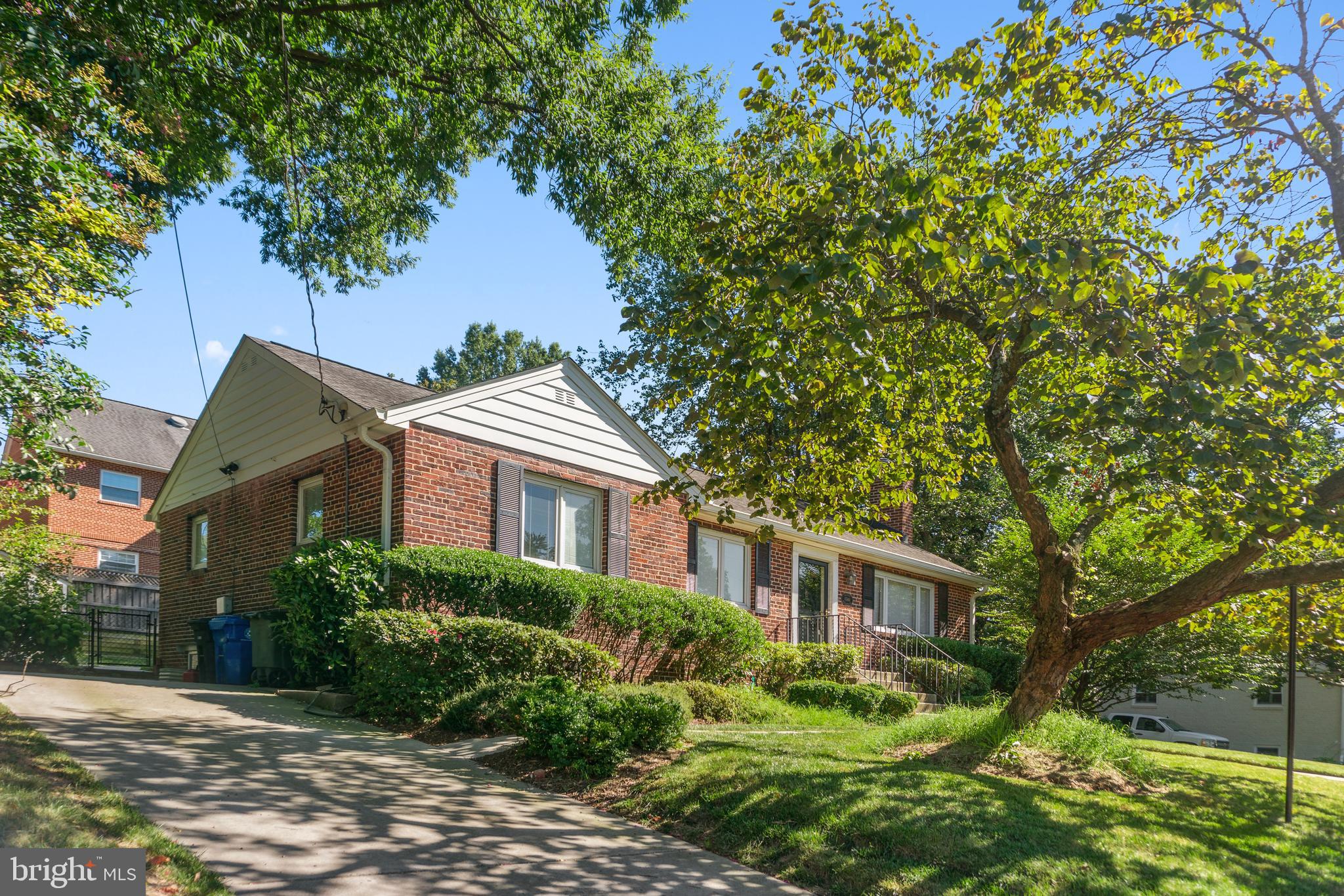 6580 Williamsburg Blvd