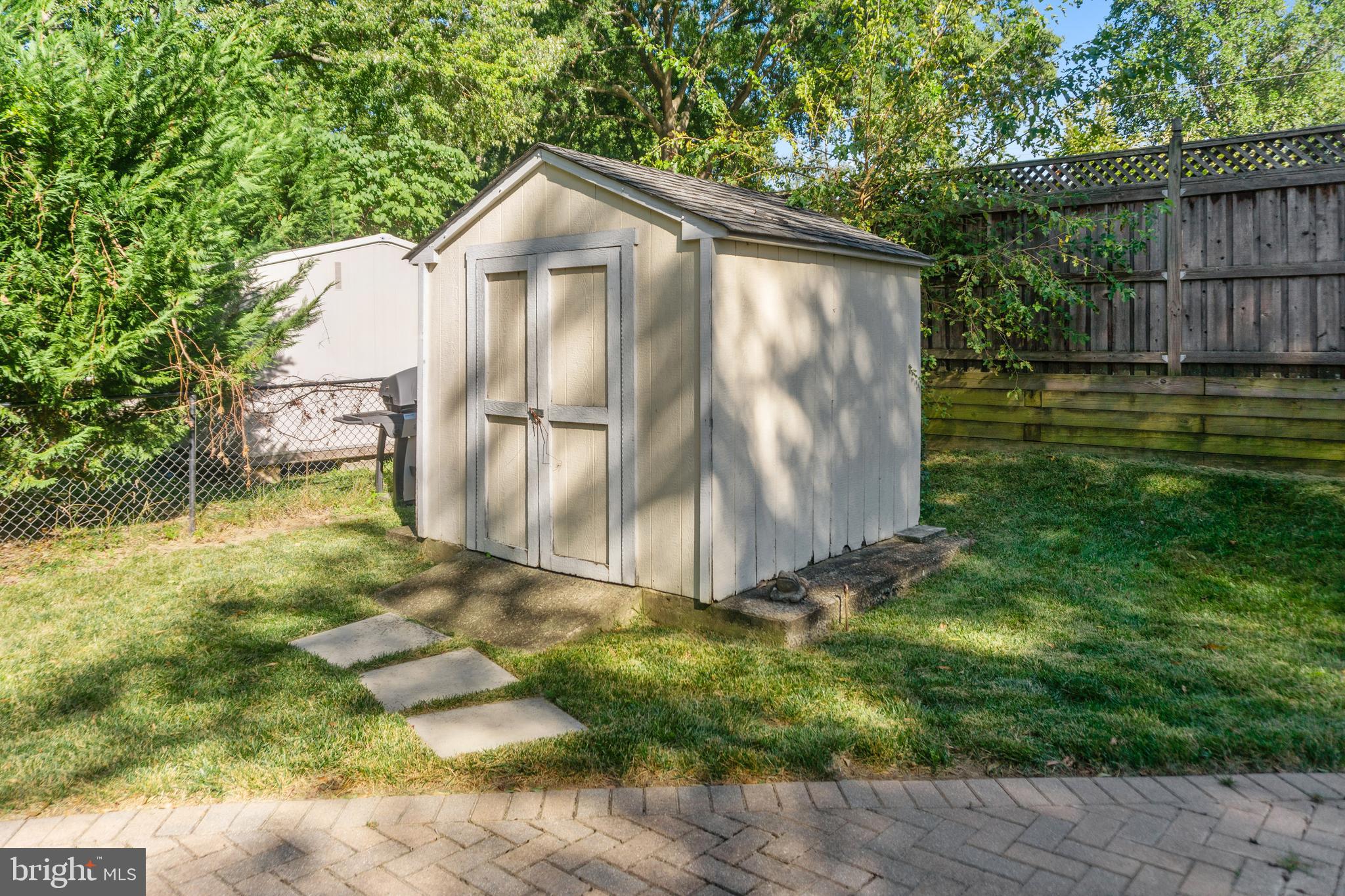 6580 Williamsburg Blvd