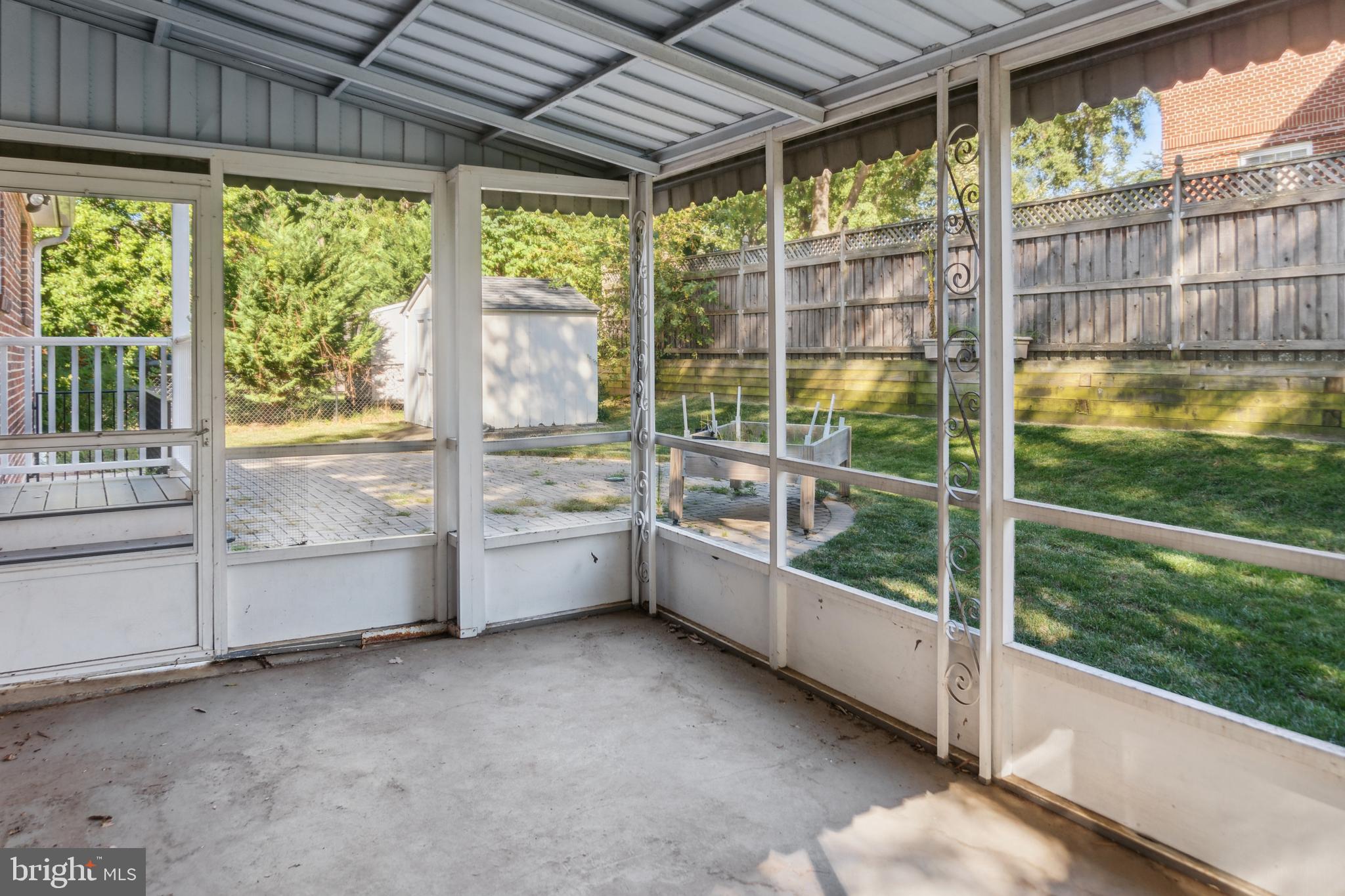 6580 Williamsburg Blvd