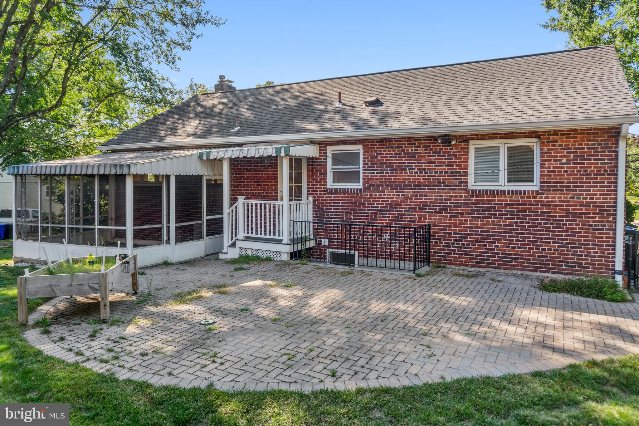 6580 Williamsburg Blvd