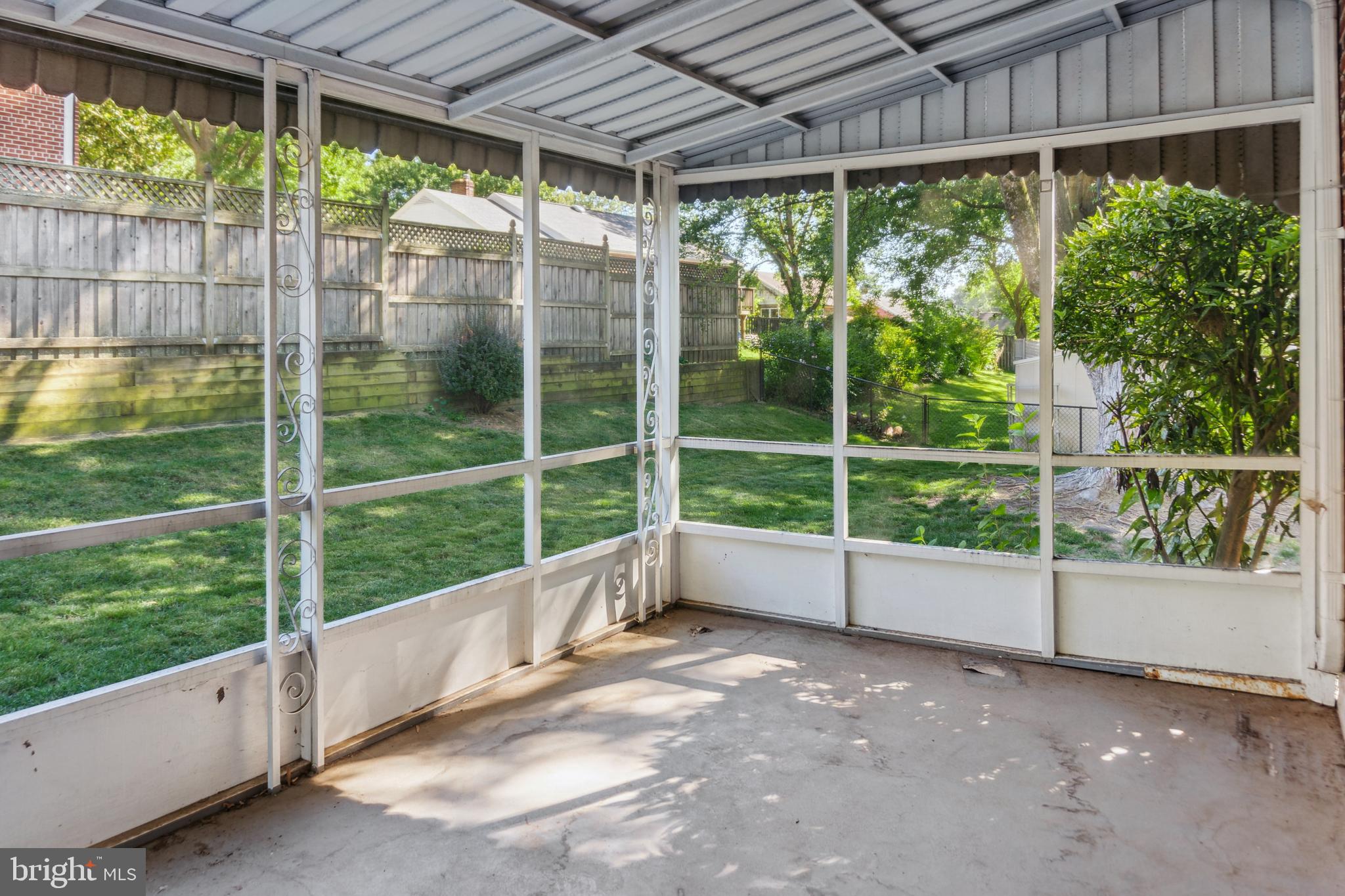 6580 Williamsburg Blvd