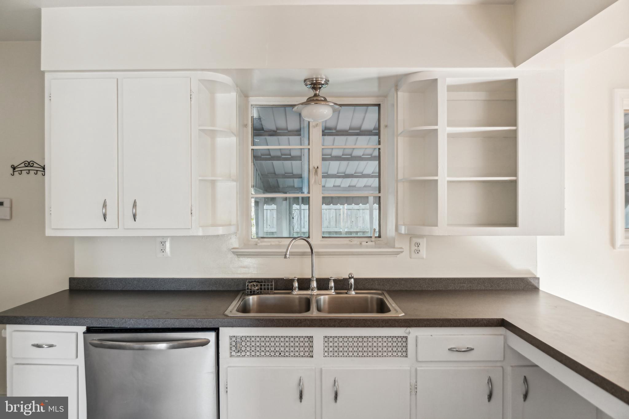 6580 Williamsburg Blvd