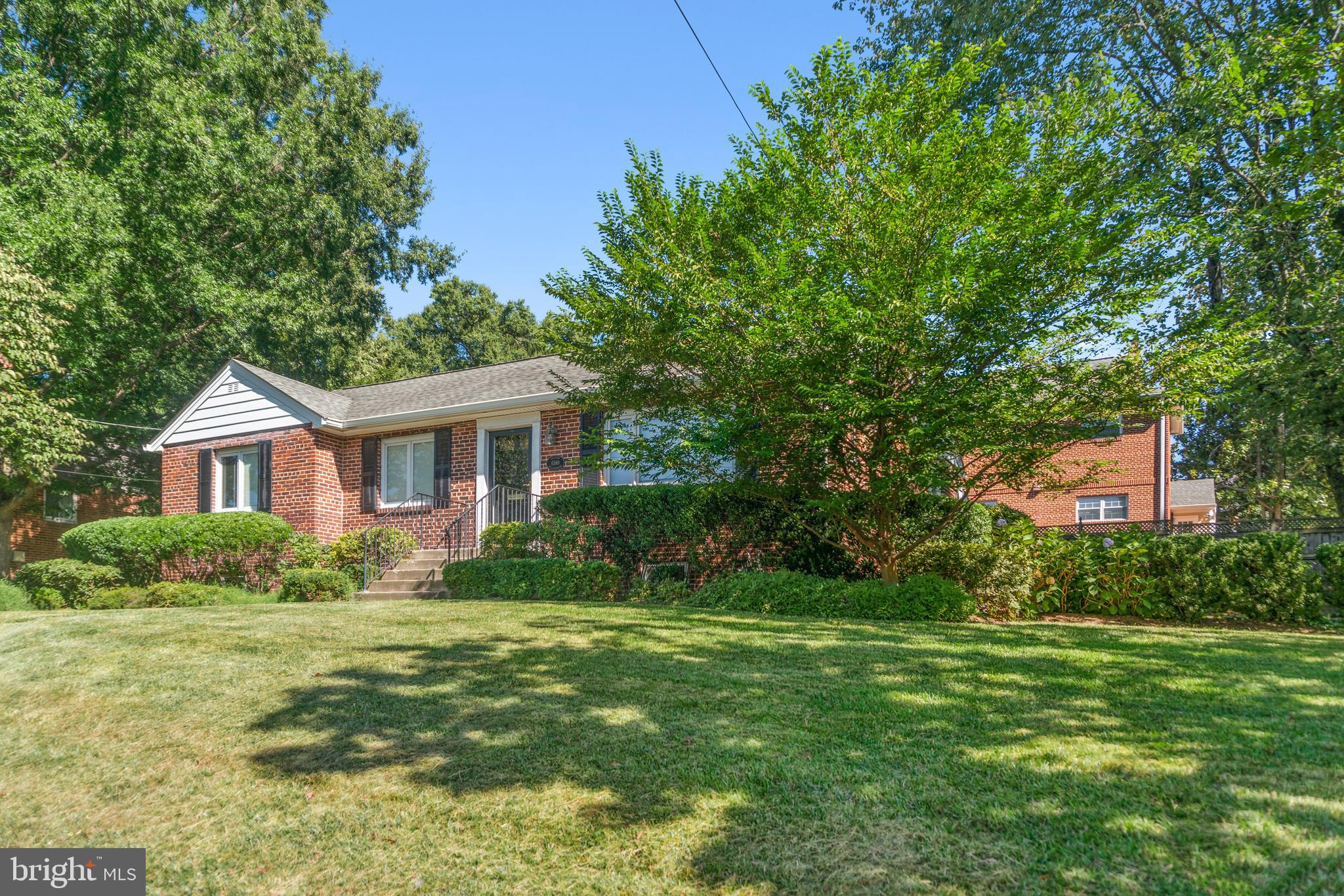 6580 Williamsburg Blvd