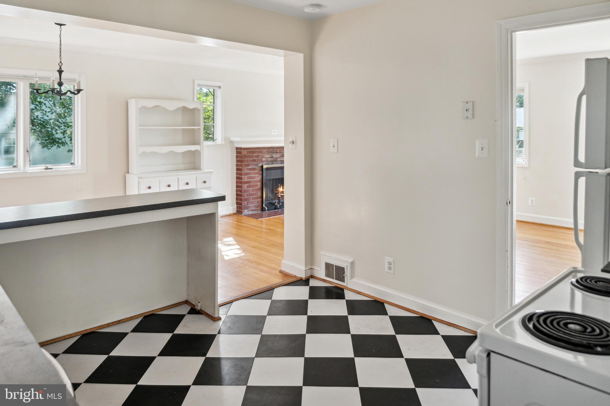 6580 Williamsburg Blvd