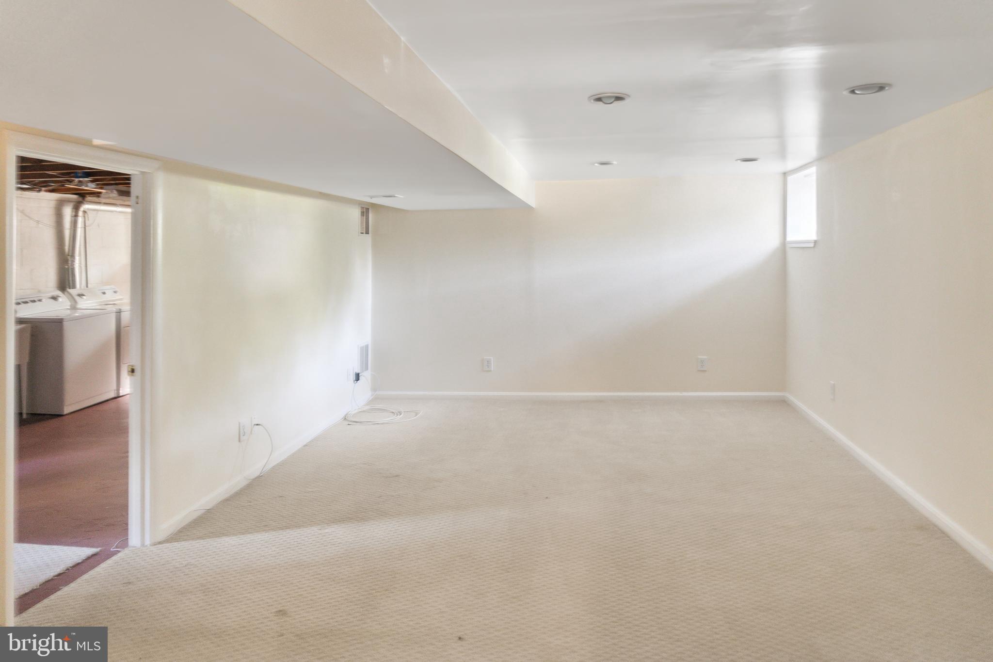 6580 Williamsburg Blvd