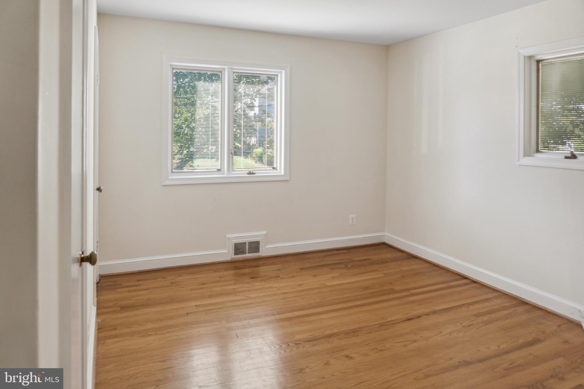 6580 Williamsburg Blvd