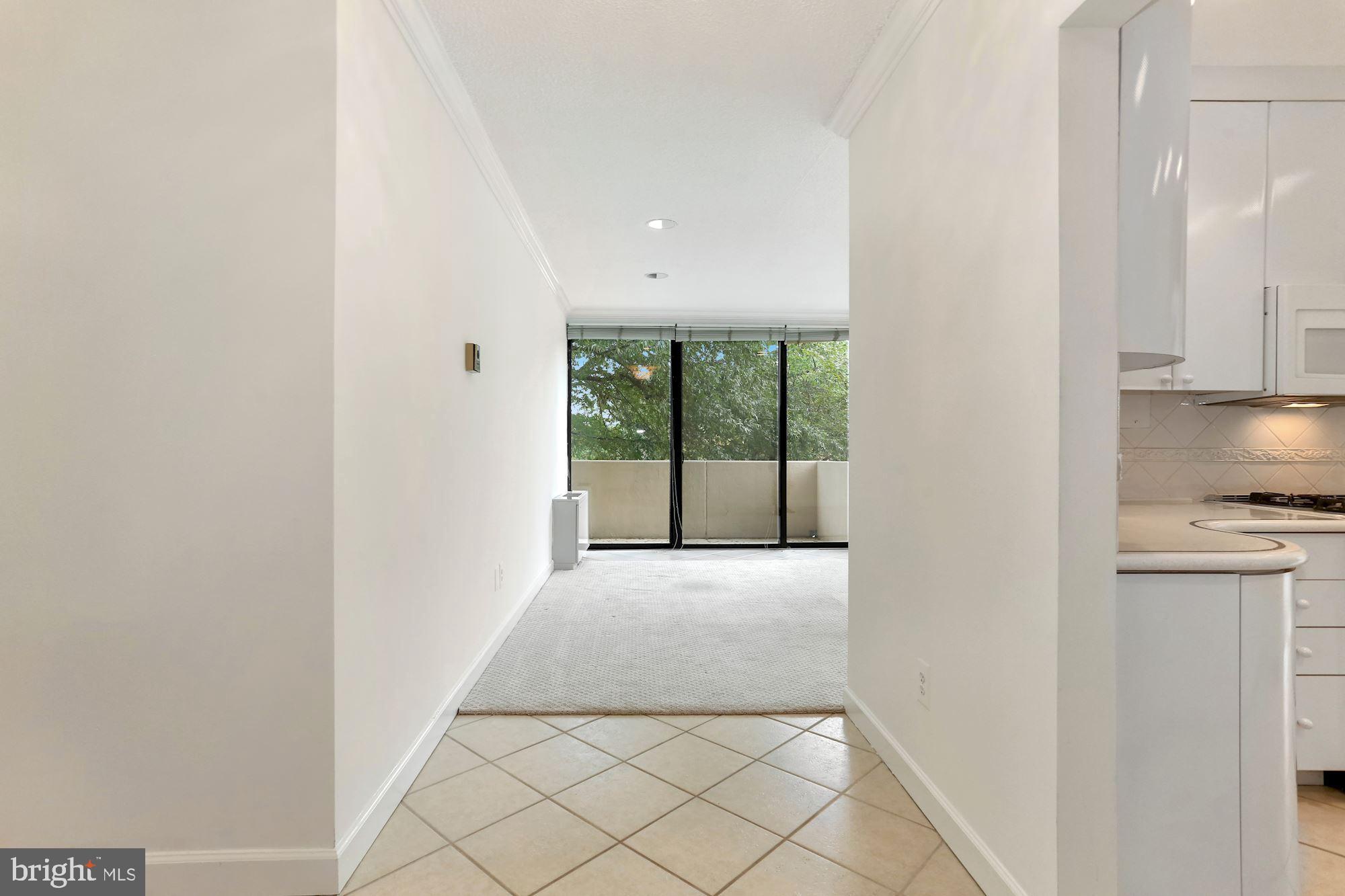 4141 N Henderson Rd #123