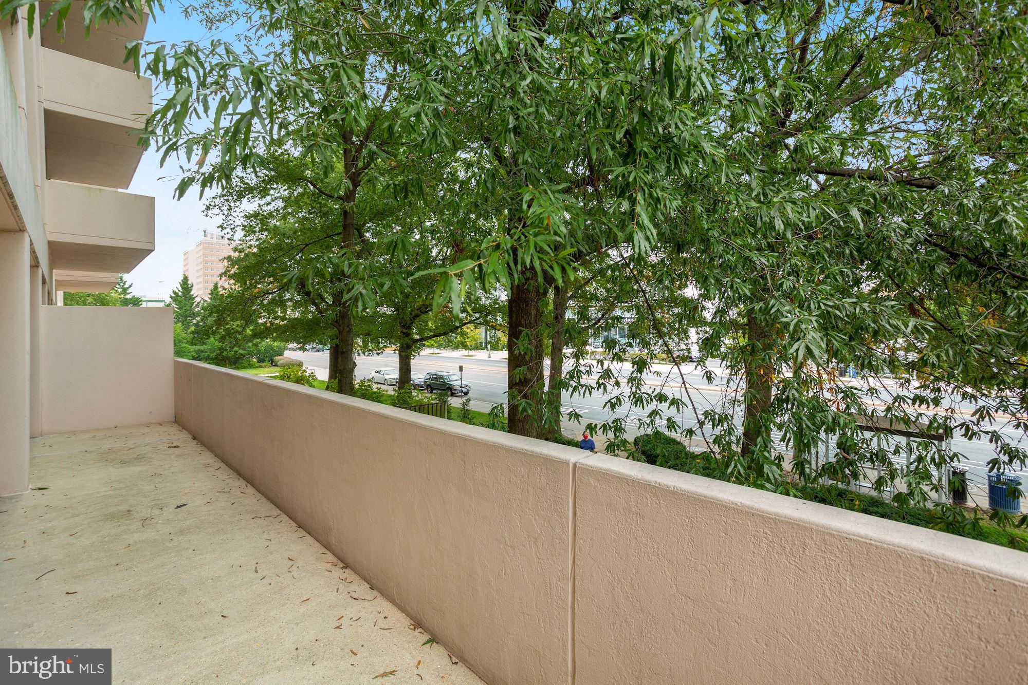 4141 N Henderson Rd #123