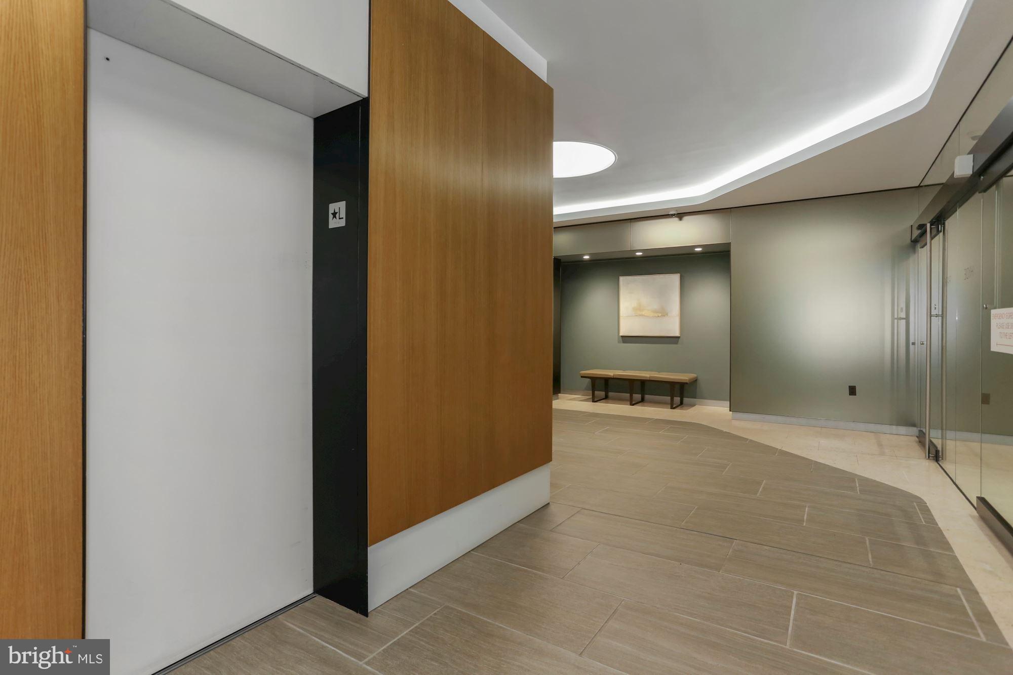 4141 N Henderson Rd #123