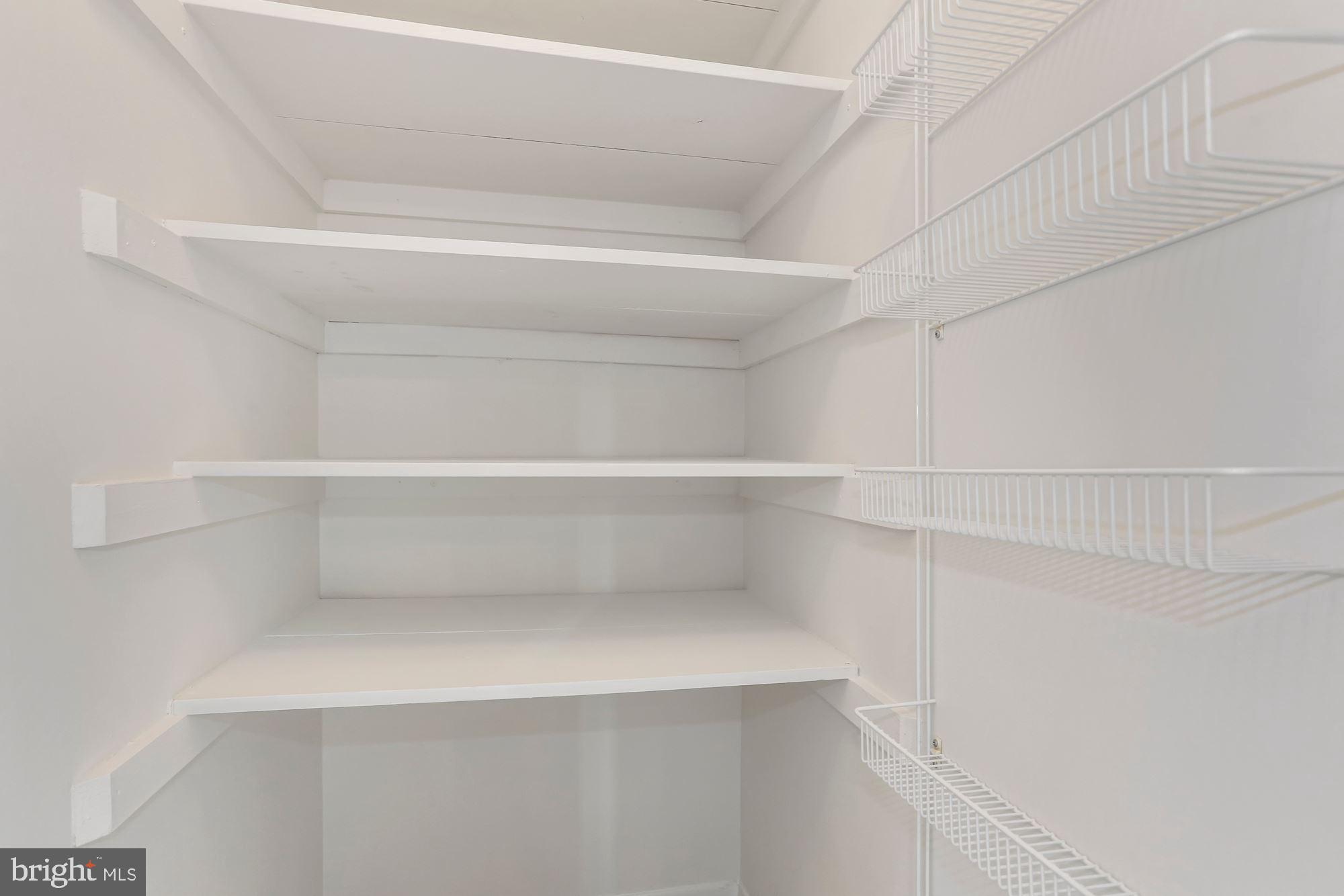 4141 N Henderson Rd #123