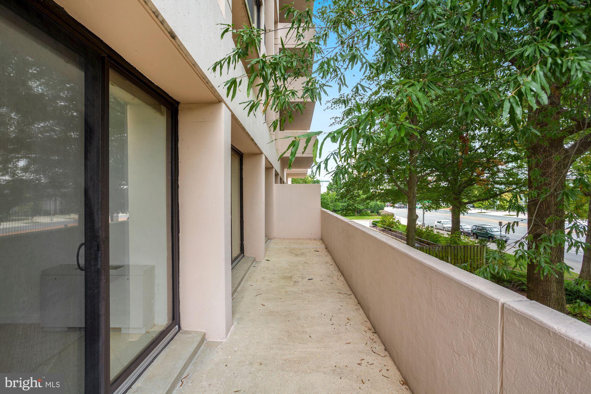 4141 N Henderson Rd #123