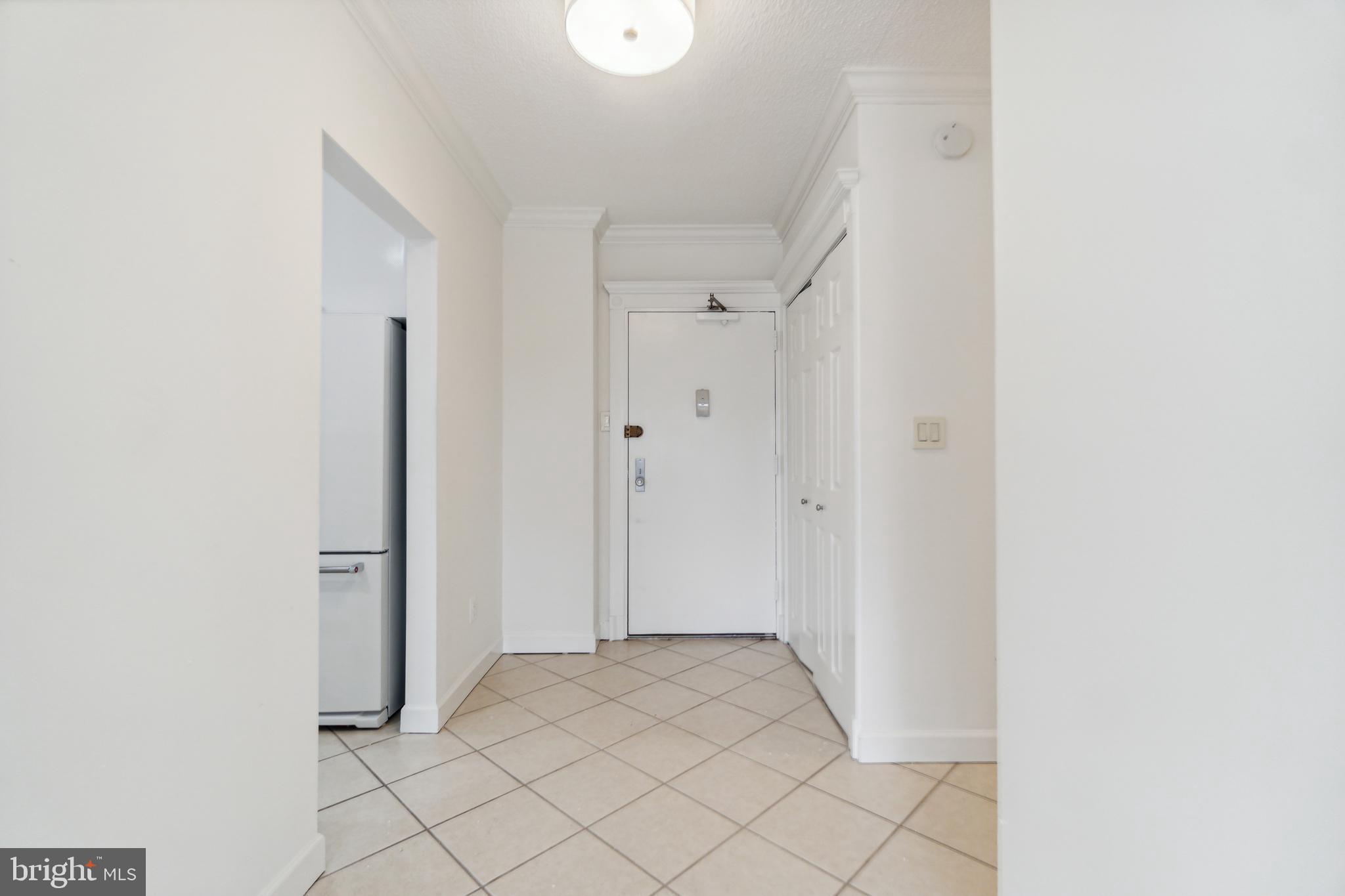 4141 N Henderson Rd #123