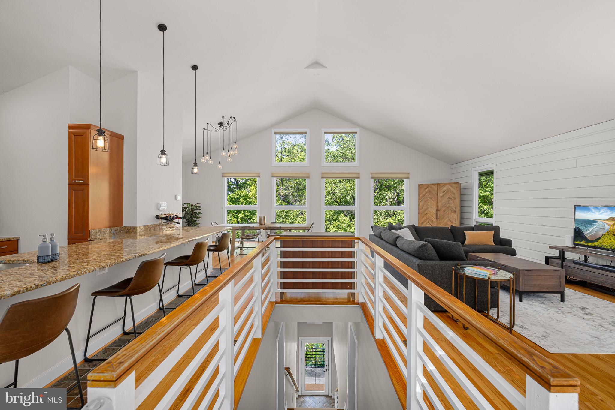 2621 S Arlington Ridge Rd