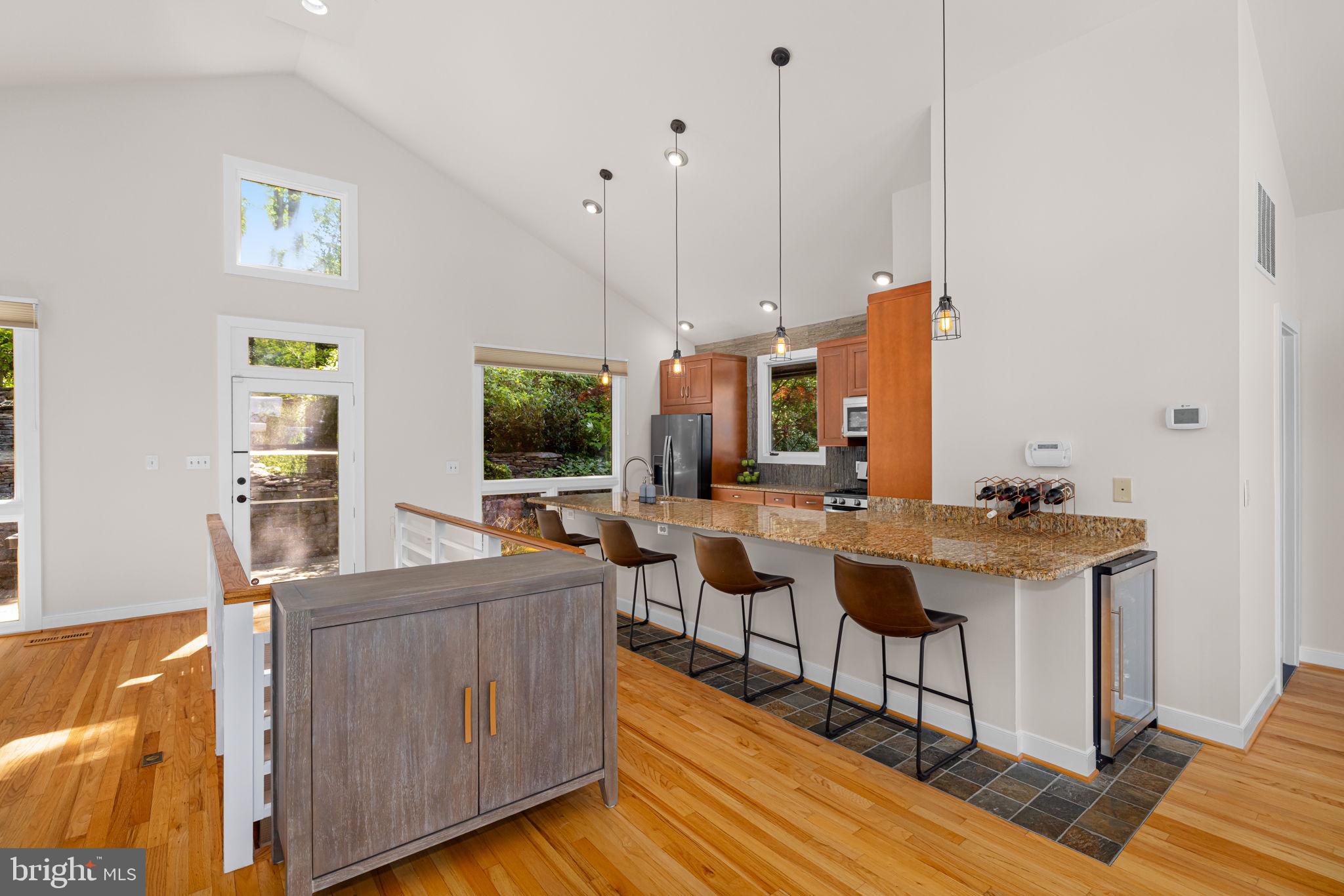 2621 S Arlington Ridge Rd