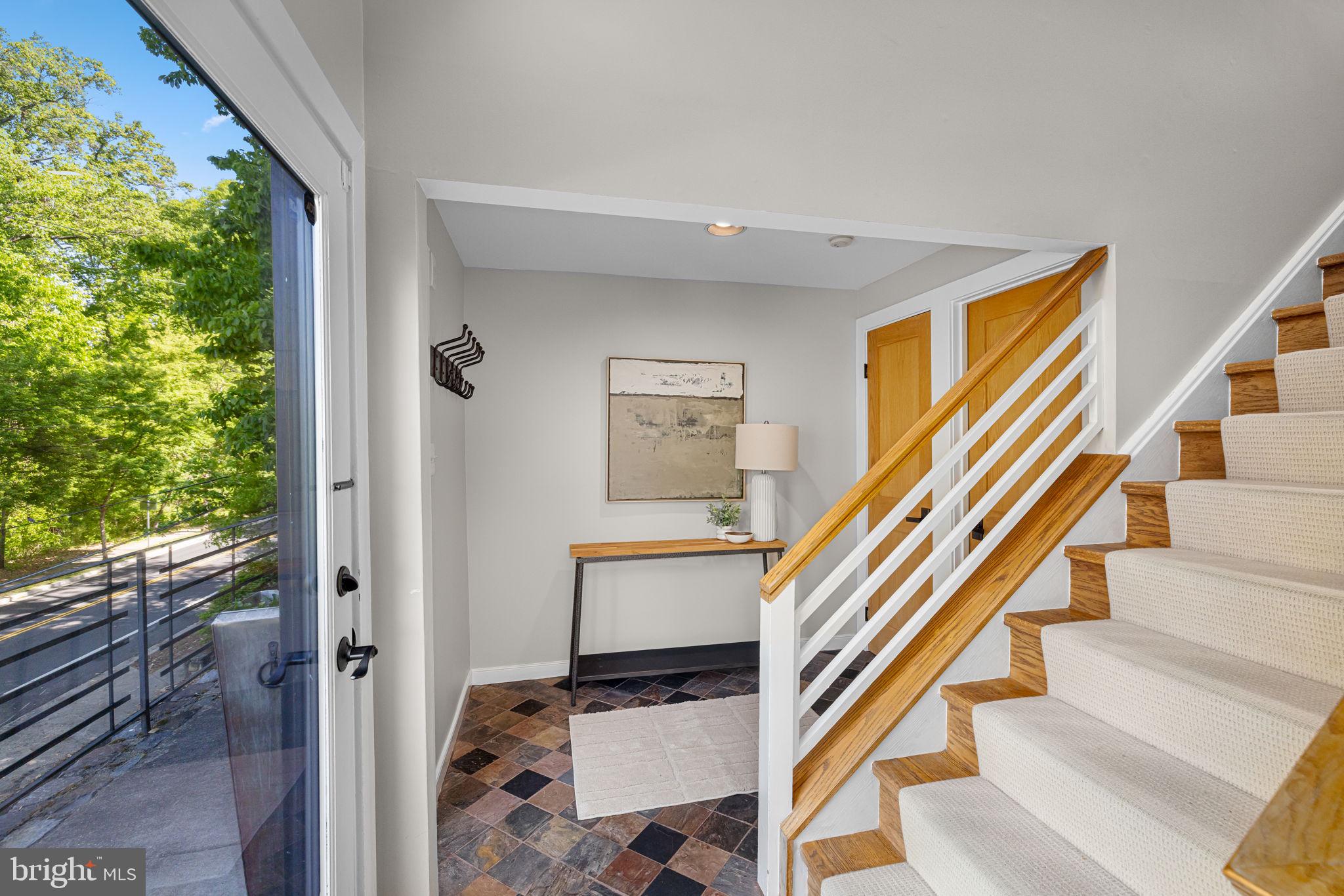 2621 S Arlington Ridge Rd