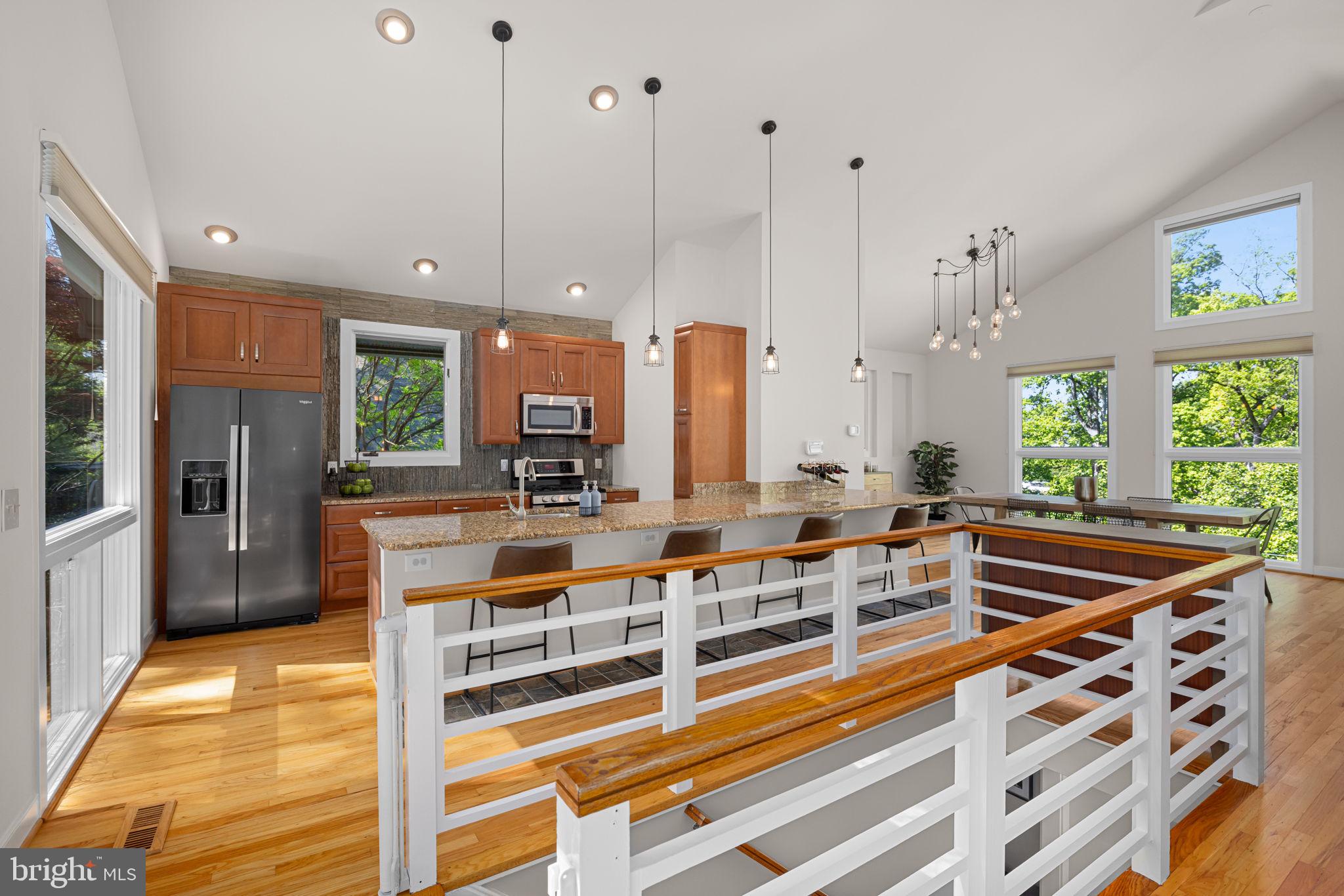 2621 S Arlington Ridge Rd