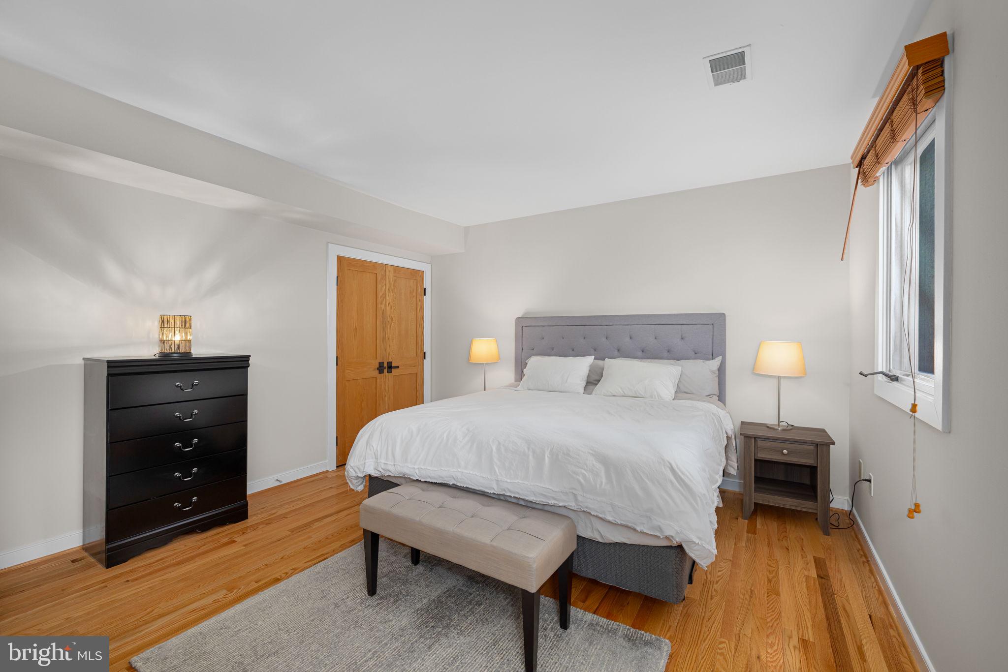 2621 S Arlington Ridge Rd