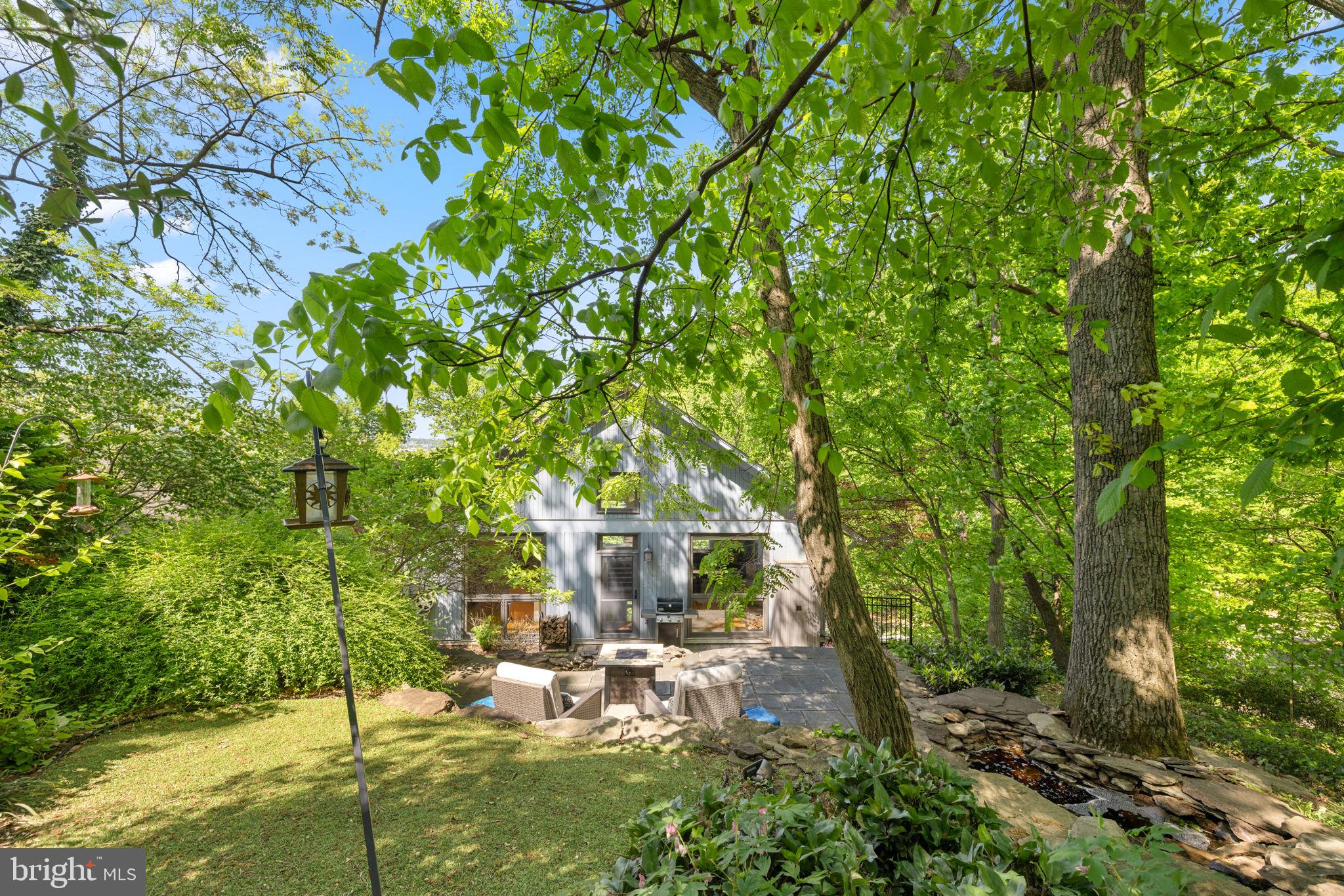 2621 S Arlington Ridge Rd