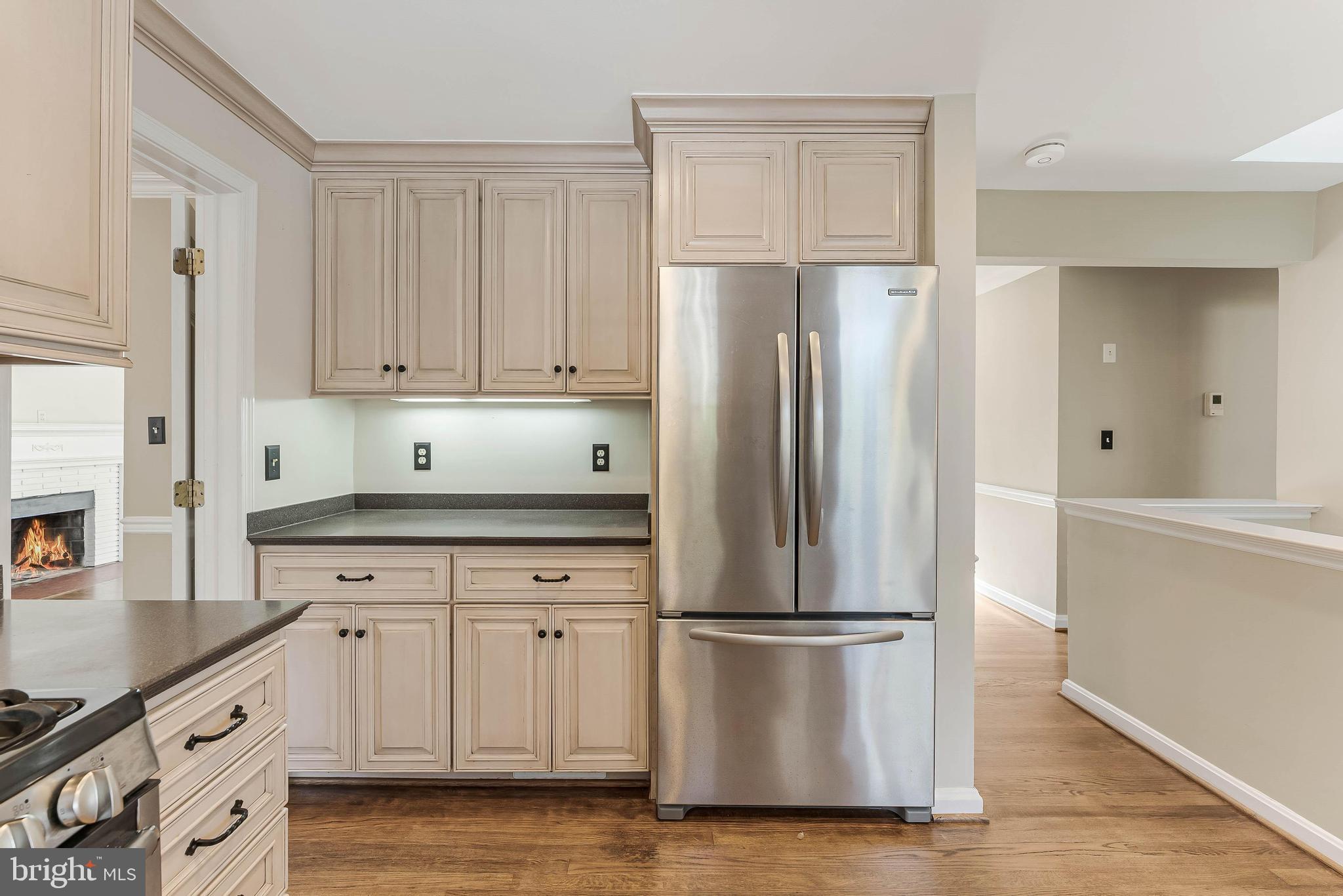 3867 N CHESTERBROOK ROAD