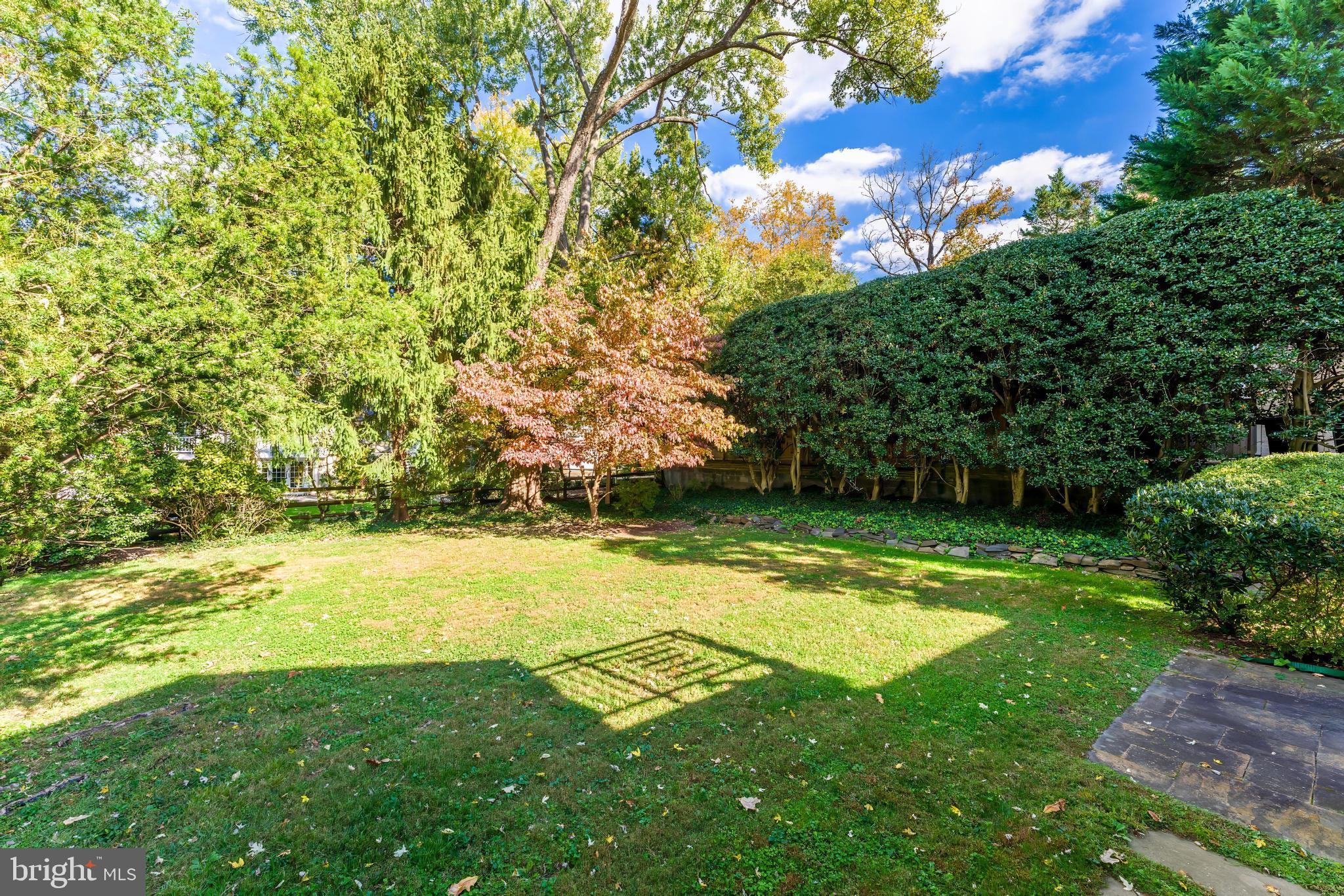 3867 N CHESTERBROOK ROAD