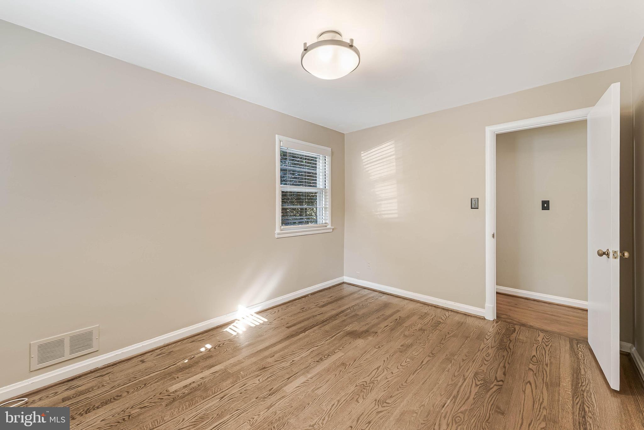 3867 N CHESTERBROOK ROAD